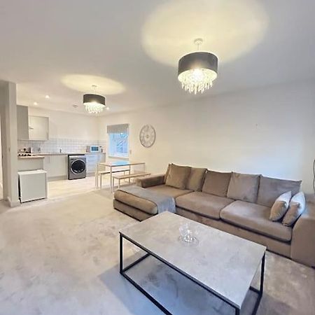Luxury Countryside Stay - Waters Upton, Telford Bagian luar foto