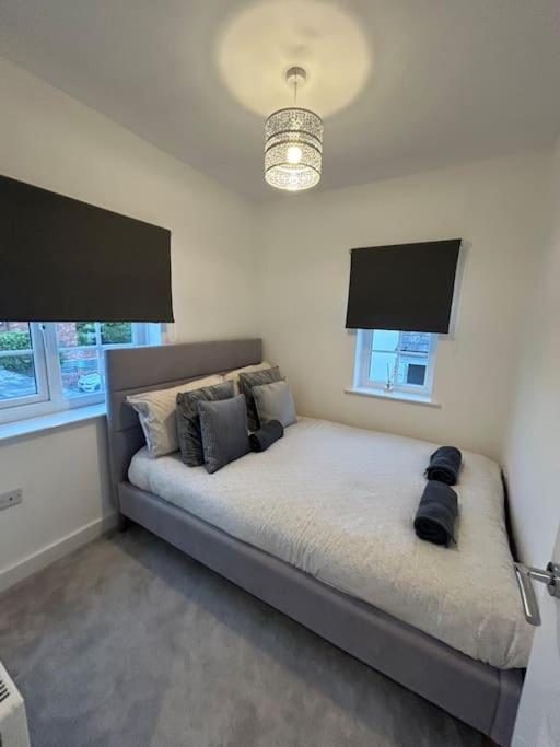 Luxury Countryside Stay - Waters Upton, Telford Bagian luar foto